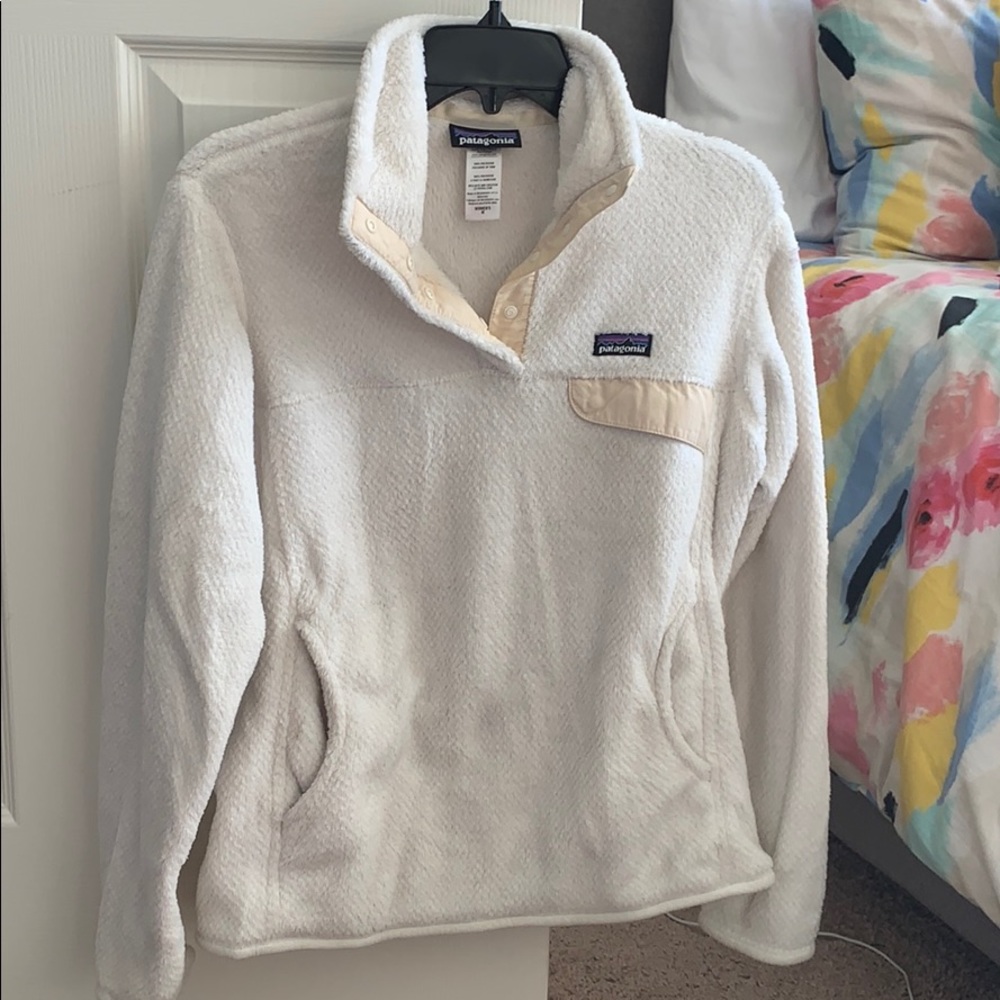 Women’s Patagonia pullover